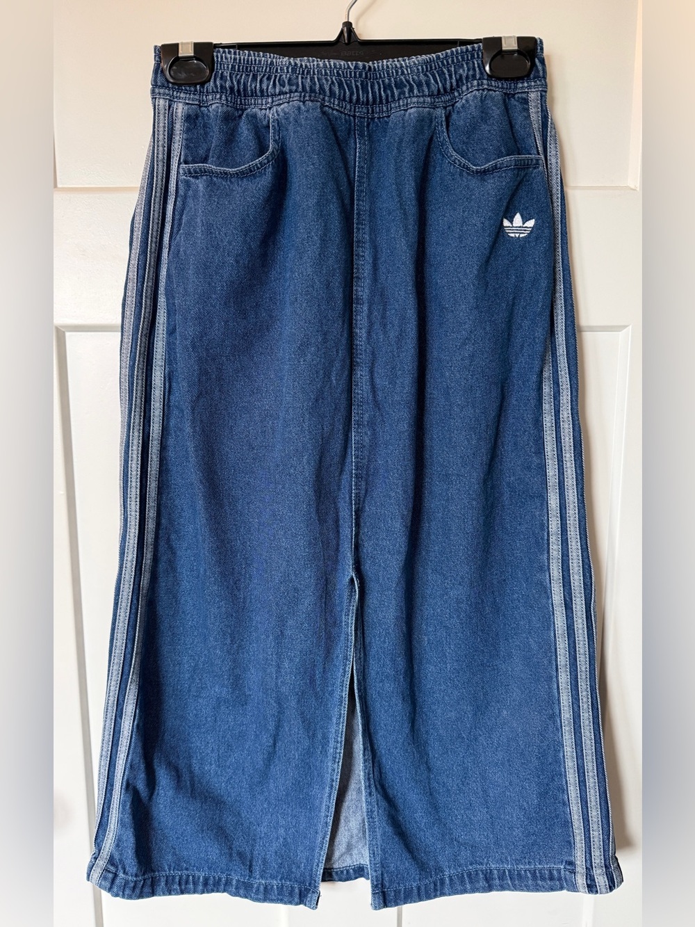 New Adidas Youth XL 15-16 yrs Women S M Blue Denim Jeans 3 Stripes midi skirt